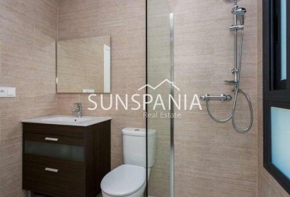 Obra nueva - Quad House -
Daya Nueva - Centro