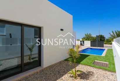 Obra nueva - Quad House -
Daya Nueva - Centro