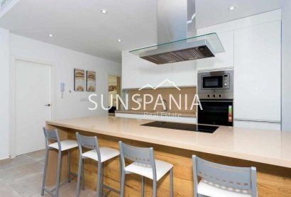 Obra nueva - Quad House -
Daya Nueva - Centro