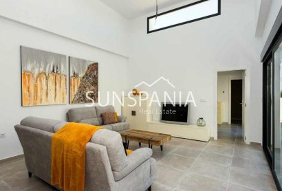 Obra nueva - Quad House -
Daya Nueva - Centro