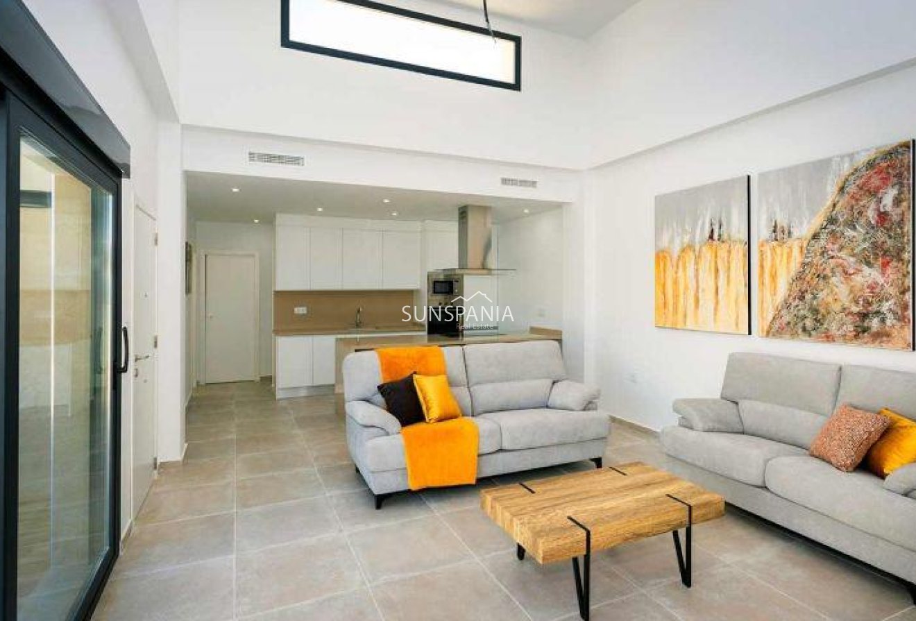 Obra nueva - Chalet -
Daya Nueva - Centro