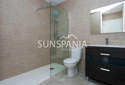 Obra nueva - Chalet -
Daya Nueva - Centro