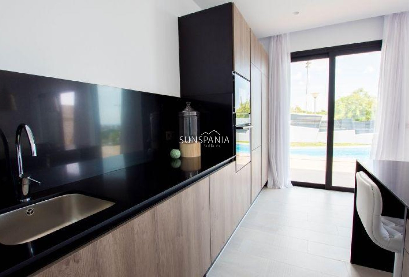 Obra nueva - Chalet -
Finestrat - Campana Garden