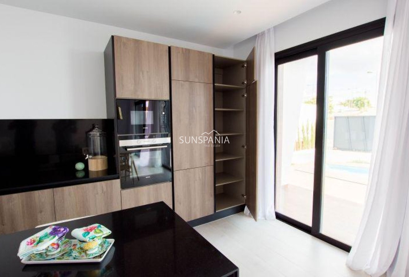 Obra nueva - Chalet -
Finestrat - Campana Garden