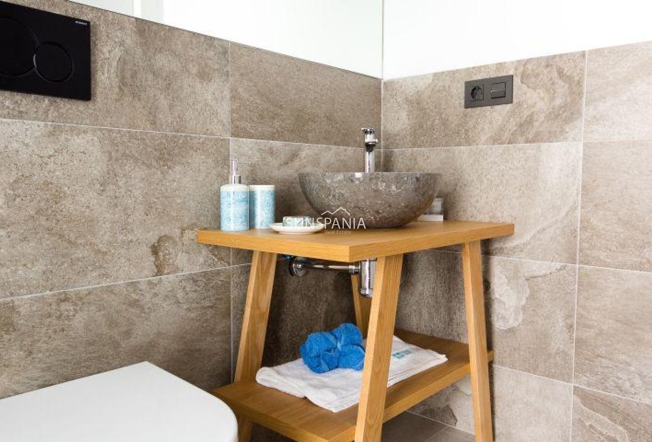 Obra nueva - Chalet -
Finestrat - Campana Garden