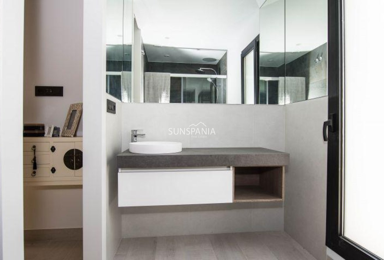 Obra nueva - Chalet -
Finestrat - Campana Garden