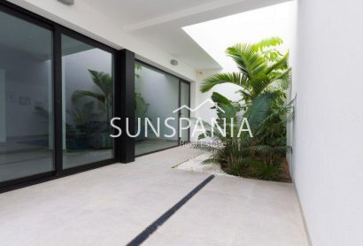 Obra nueva - Chalet -
Finestrat - Campana Garden