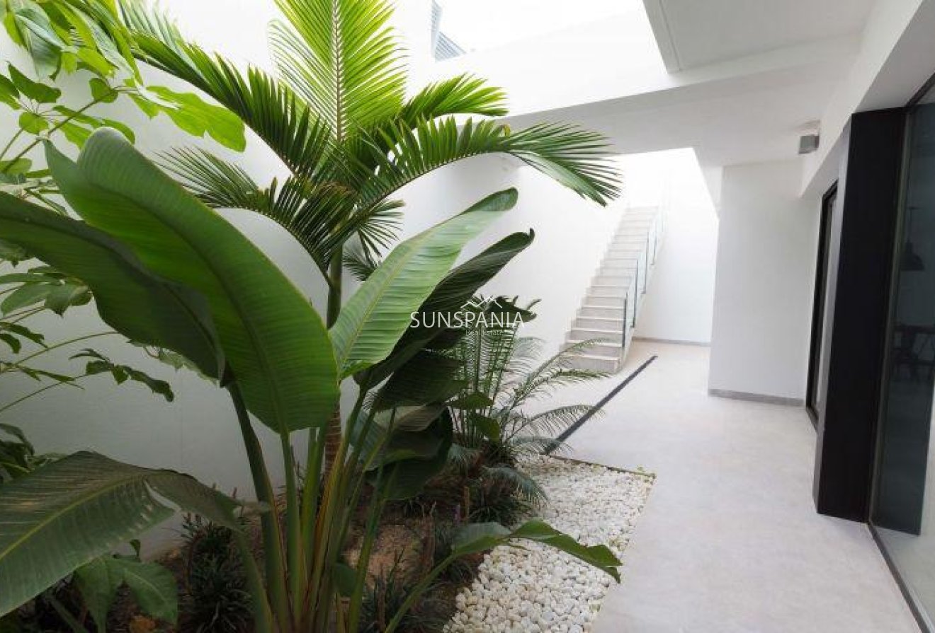 Obra nueva - Chalet -
Finestrat - Campana Garden