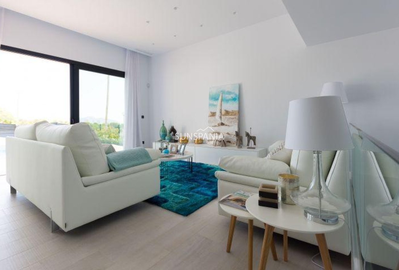 Obra nueva - Chalet -
Finestrat - Campana Garden