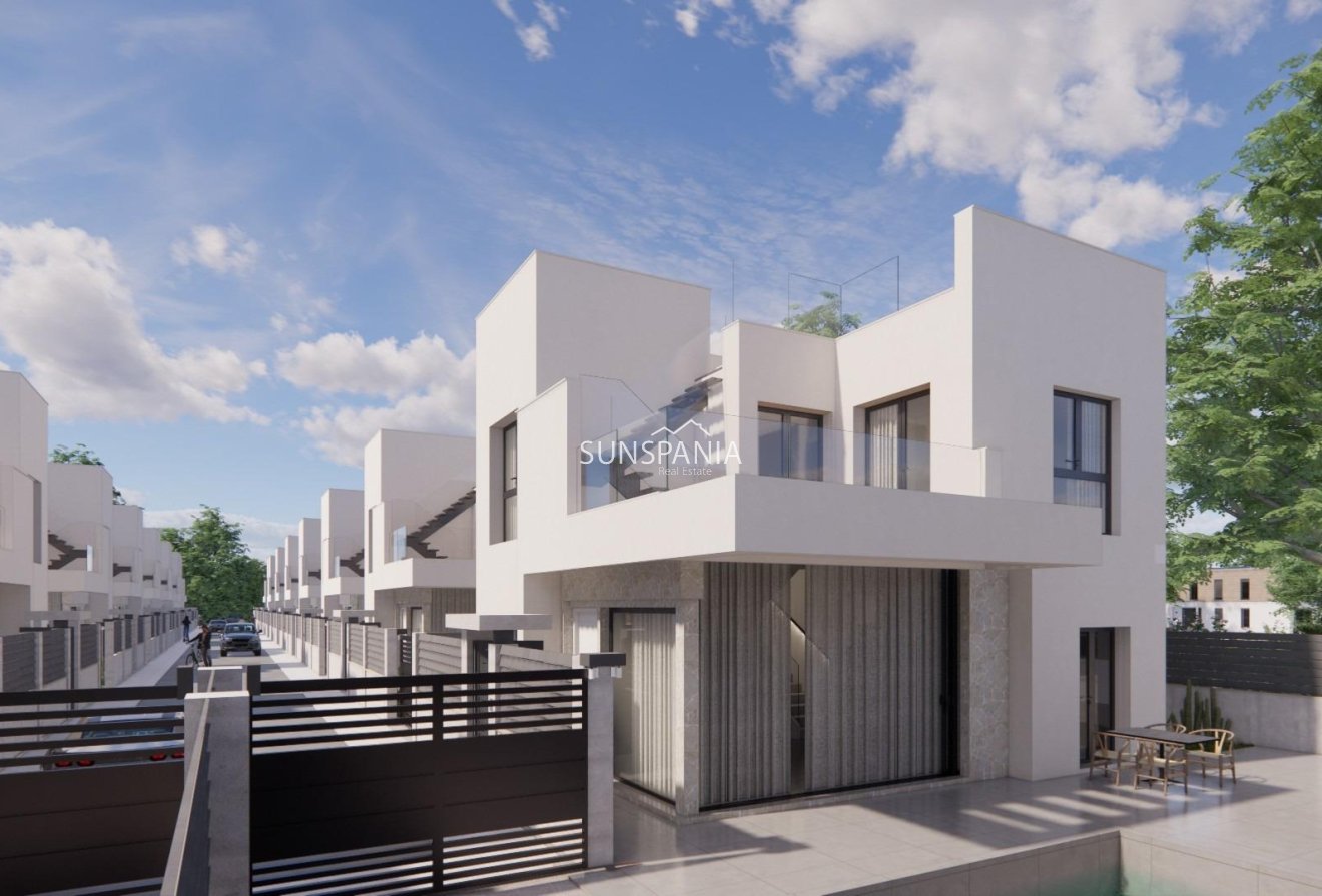 Obra nueva - Chalet -
Los Montesinos - La Herrada
