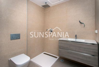 Obra nueva - Piso -
Hondón de las Nieves - El Salero