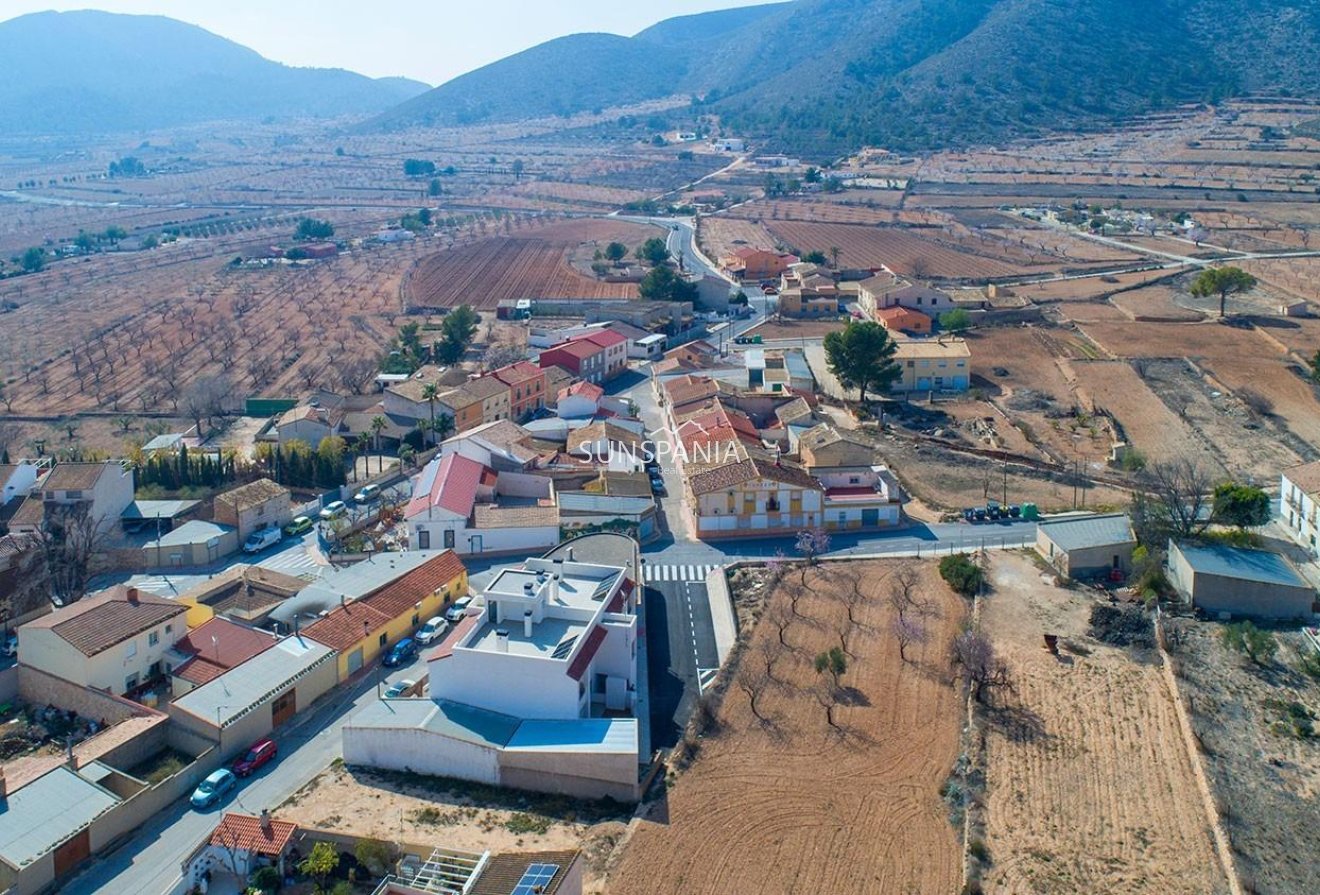 Obra nueva - Piso -
Hondón de las Nieves - El Salero