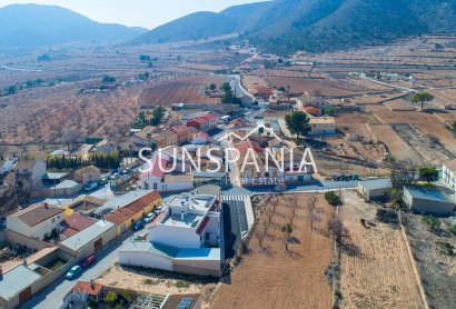 Obra nueva - Piso -
Hondón de las Nieves - El Salero