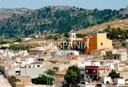 Obra nueva - Piso -
Hondón de las Nieves - El Salero