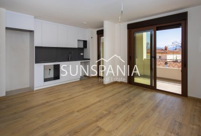 Obra nueva - Piso -
Hondón de las Nieves - El Salero