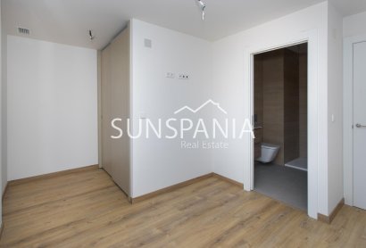 Obra nueva - Piso -
Hondón de las Nieves - El Salero