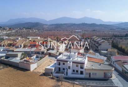 Obra nueva - Piso -
Hondón de las Nieves - El Salero