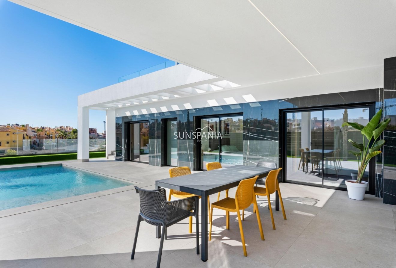 Obra nueva - Chalet -
Algorfa - La Finca Golf