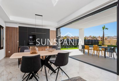 Obra nueva - Chalet -
Algorfa - La Finca Golf