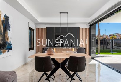 Obra nueva - Chalet -
Algorfa - La Finca Golf