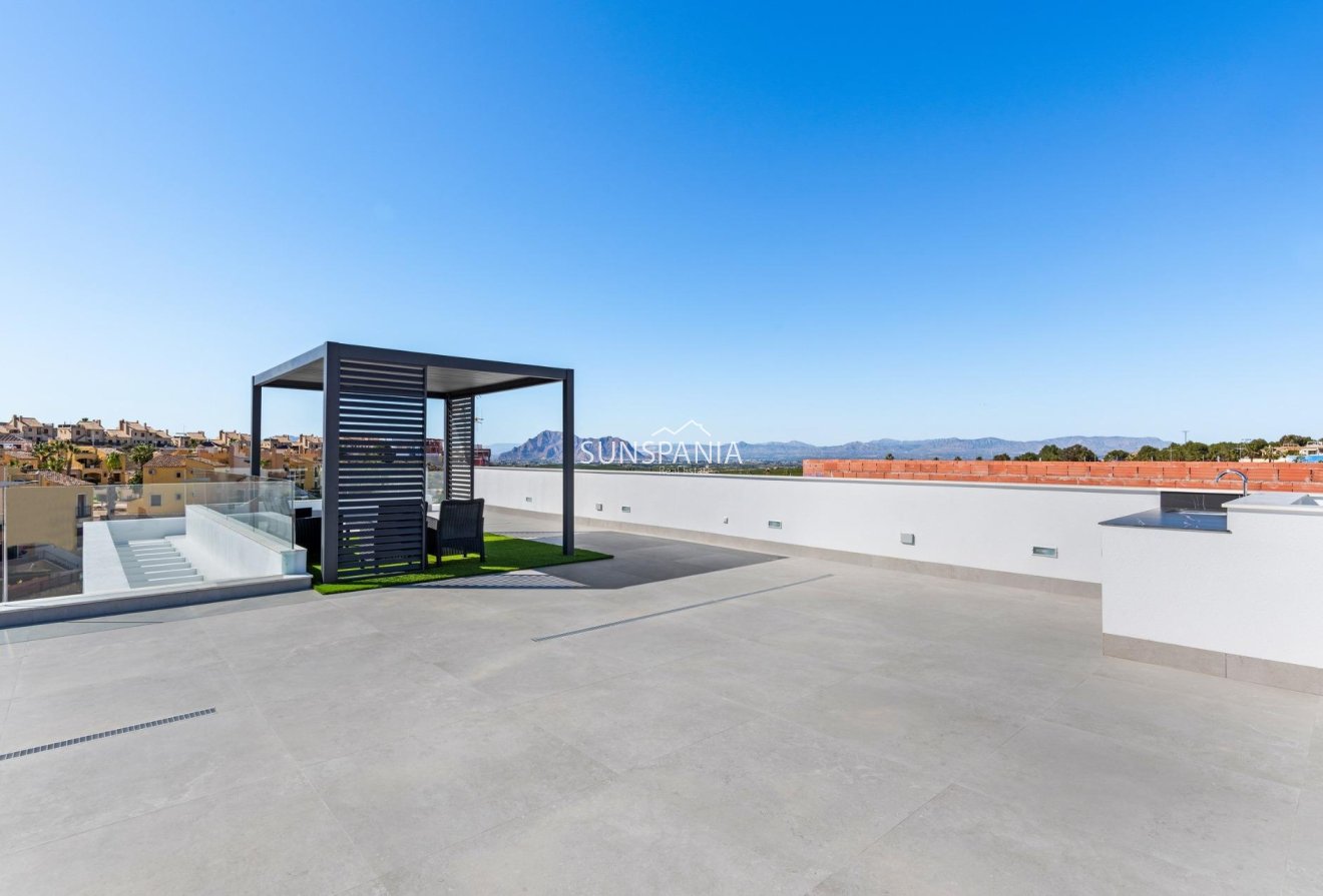 Obra nueva - Chalet -
Algorfa - La Finca Golf