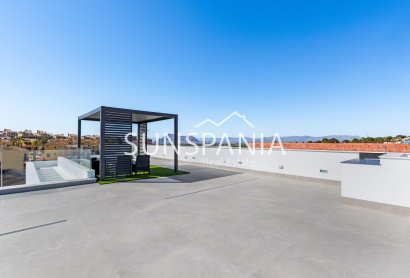 Obra nueva - Chalet -
Algorfa - La Finca Golf