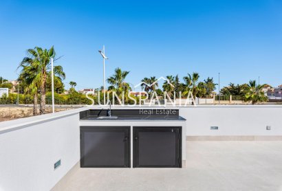 Obra nueva - Chalet -
Algorfa - La Finca Golf