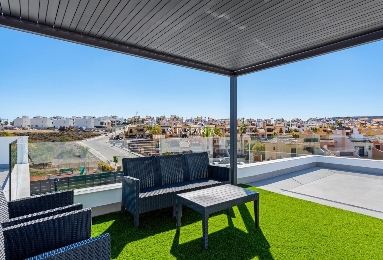 Obra nueva - Chalet -
Algorfa - La Finca Golf