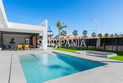 Obra nueva - Chalet -
Algorfa - La Finca Golf