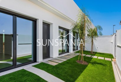 Obra nueva - Chalet -
Los Alcazares - Serena Golf