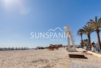 Obra nueva - Chalet -
Orihuela Costa - La Zenia