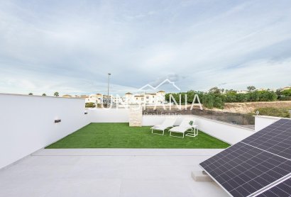 Obra nueva - Chalet -
Orihuela - Vistabella Golf