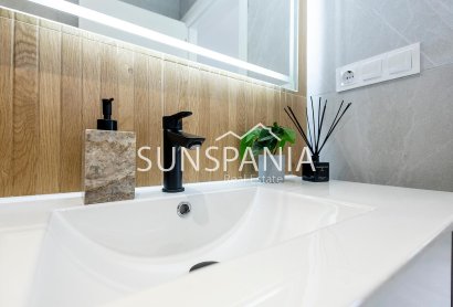 Obra nueva - Chalet -
Orihuela - Vistabella Golf