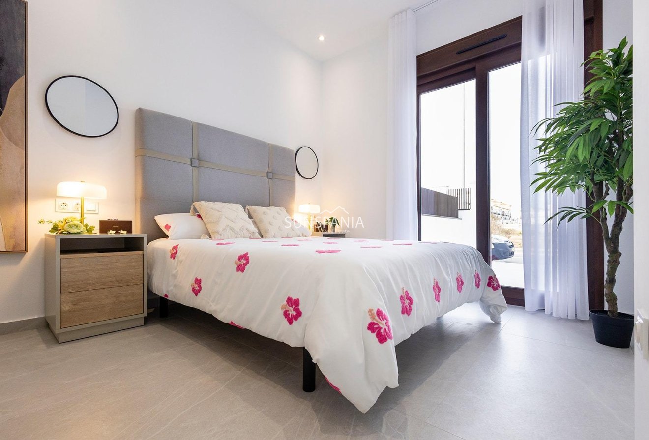 Obra nueva - Chalet -
Orihuela - Vistabella Golf