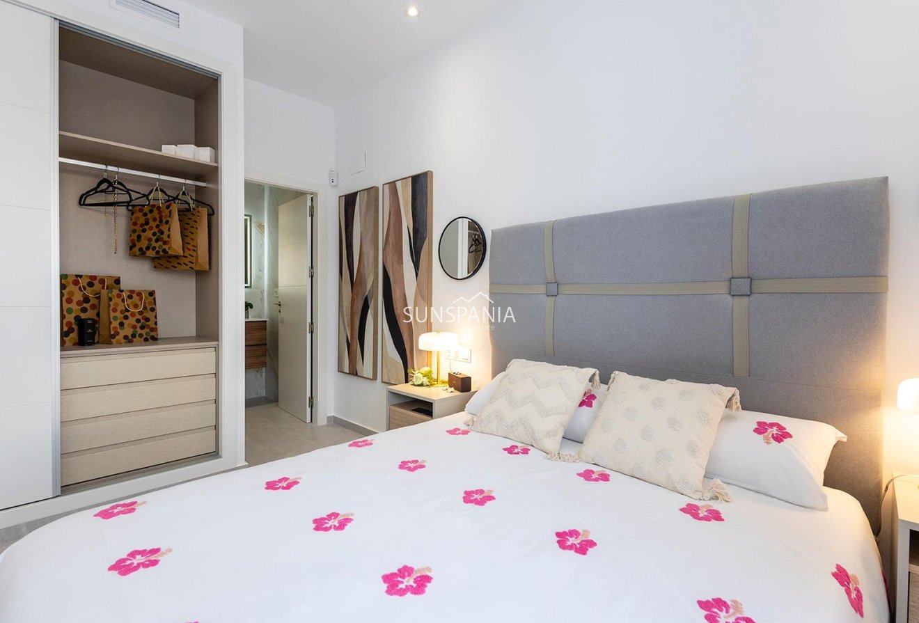 Obra nueva - Chalet -
Orihuela - Vistabella Golf