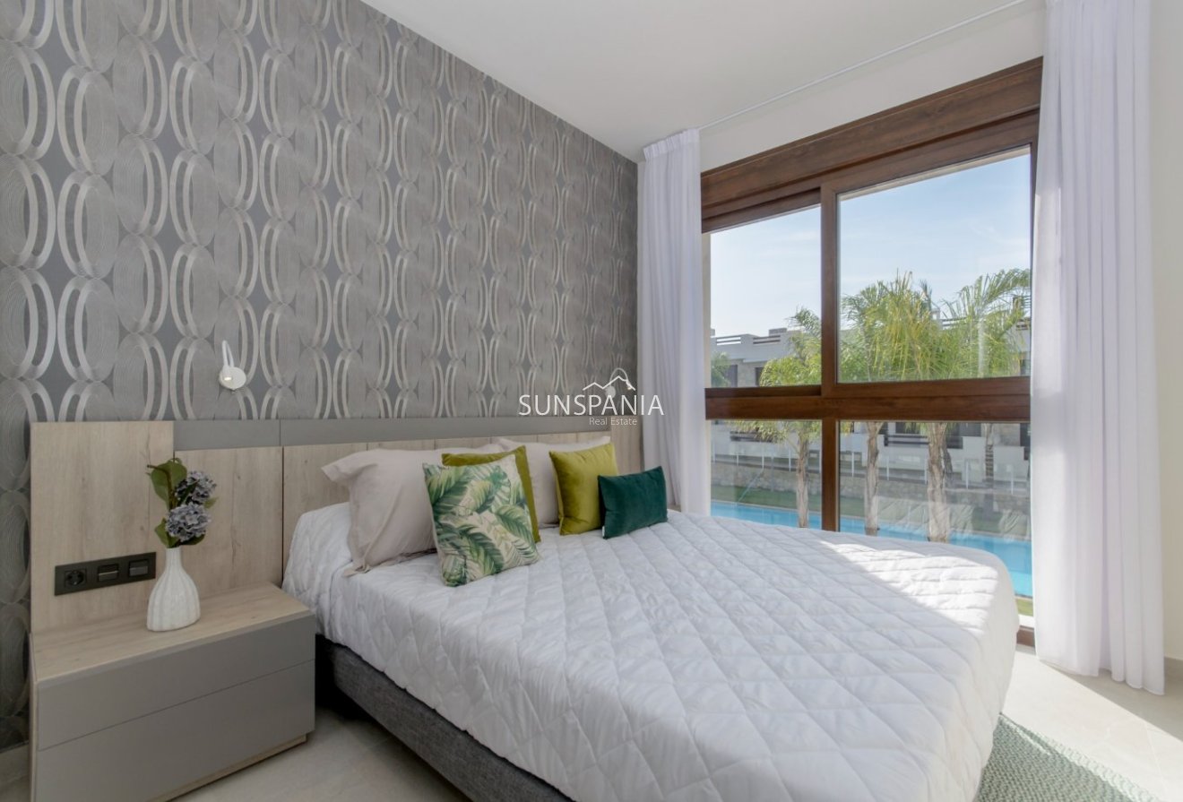 Obra nueva - Piso -
Torrevieja - Los Balcones