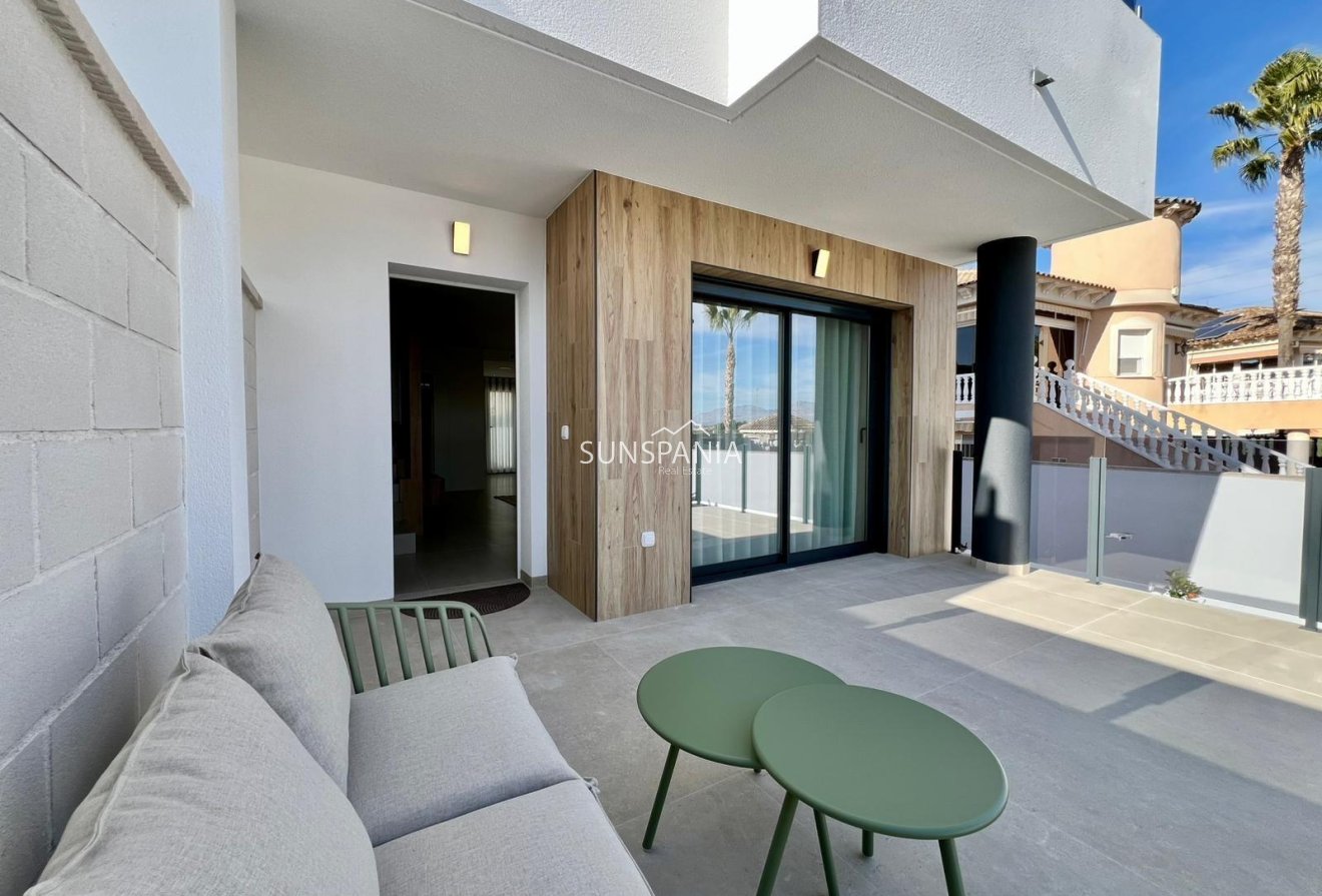 Obra nueva - Chalet -
Benferri - Benfis Park