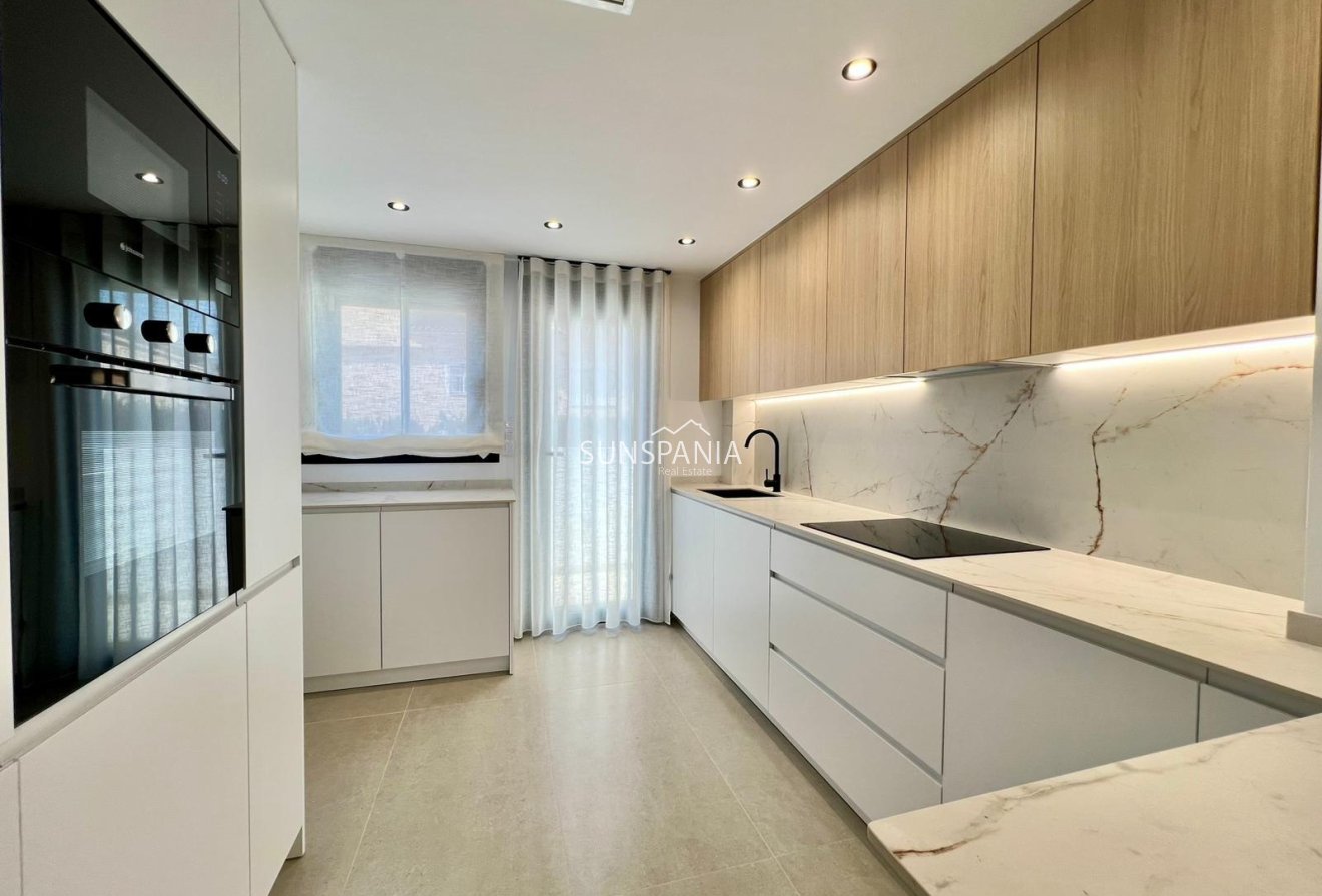 Obra nueva - Chalet -
Benferri - Benfis Park