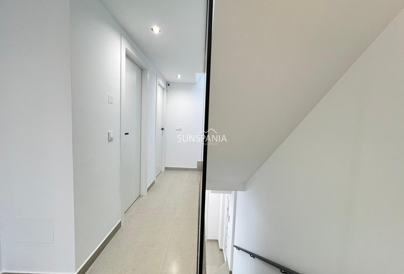 Obra nueva - Chalet -
Benferri - Benfis Park