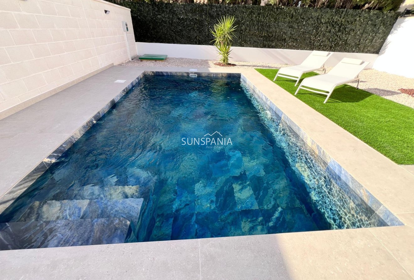 Obra nueva - Chalet -
Benferri - Benfis Park