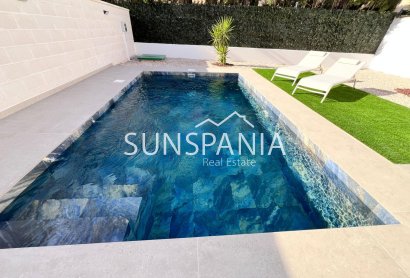 Obra nueva - Chalet -
Benferri - Benfis Park