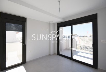 Obra nueva - Chalet -
Puerto de Mazarron - Mar De Plata