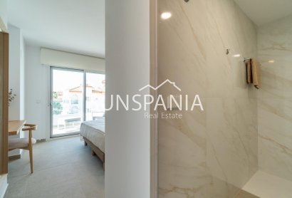 Obra nueva - Piso -
Orihuela Costa - Playa Flamenca