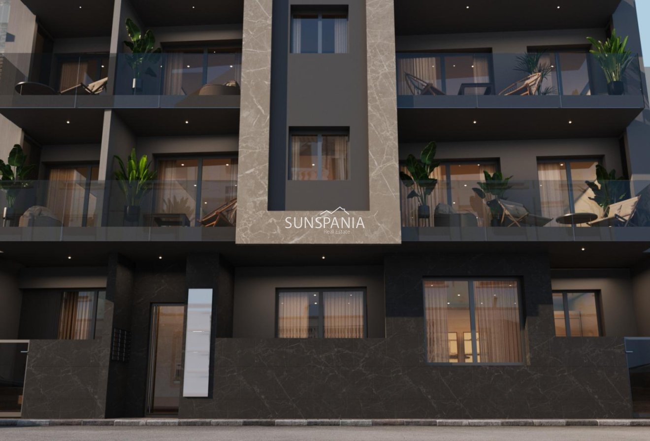 Obra nueva - Ático -
Torrevieja - Centro