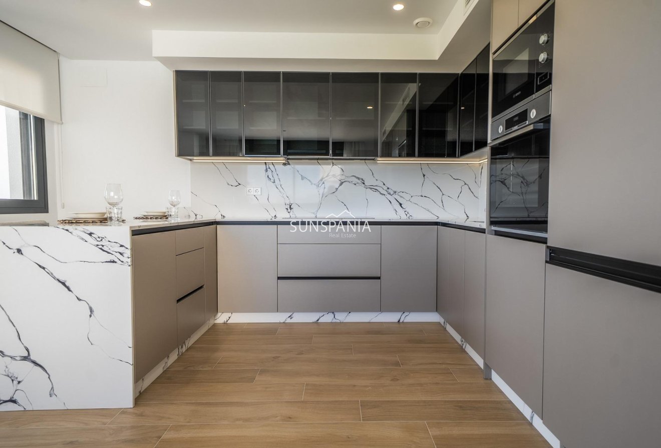 Obra nueva - Chalet -
Algorfa - La Finca Golf