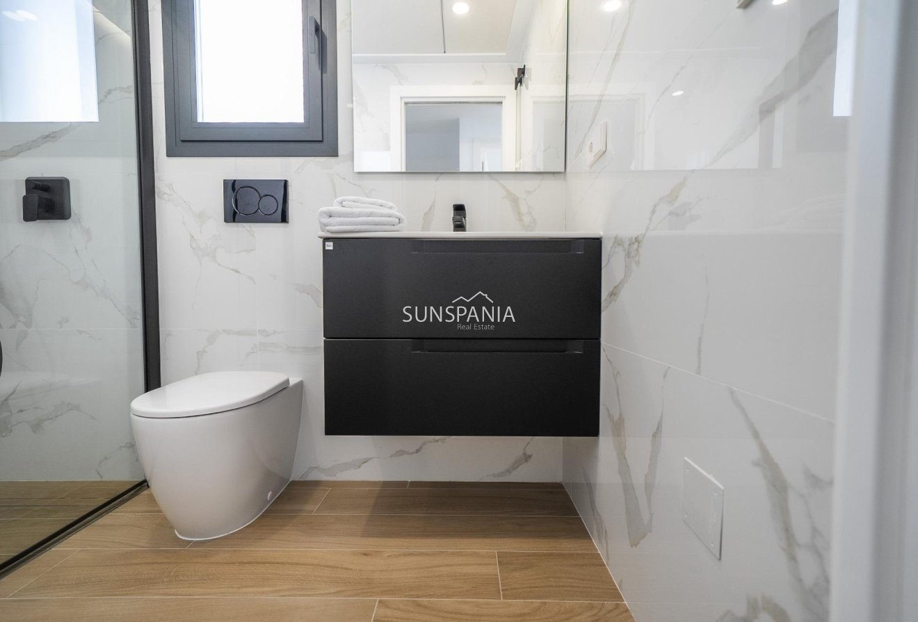 Obra nueva - Chalet -
Algorfa - La Finca Golf