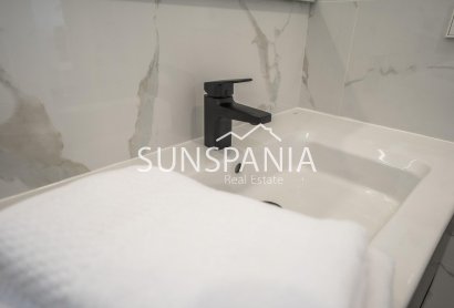 Obra nueva - Chalet -
Algorfa - La Finca Golf