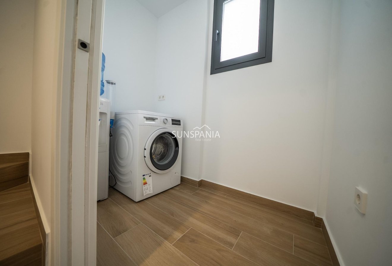 Obra nueva - Chalet -
Algorfa - La Finca Golf