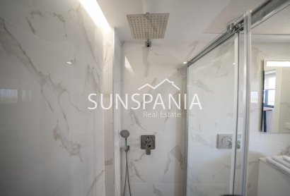 Obra nueva - Chalet -
Algorfa - La Finca Golf