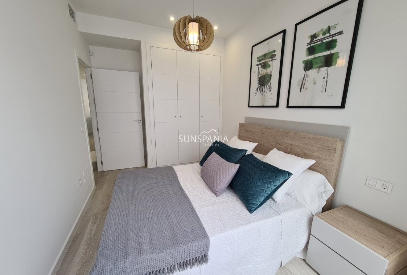 New Build - Townhouse -
Avileses